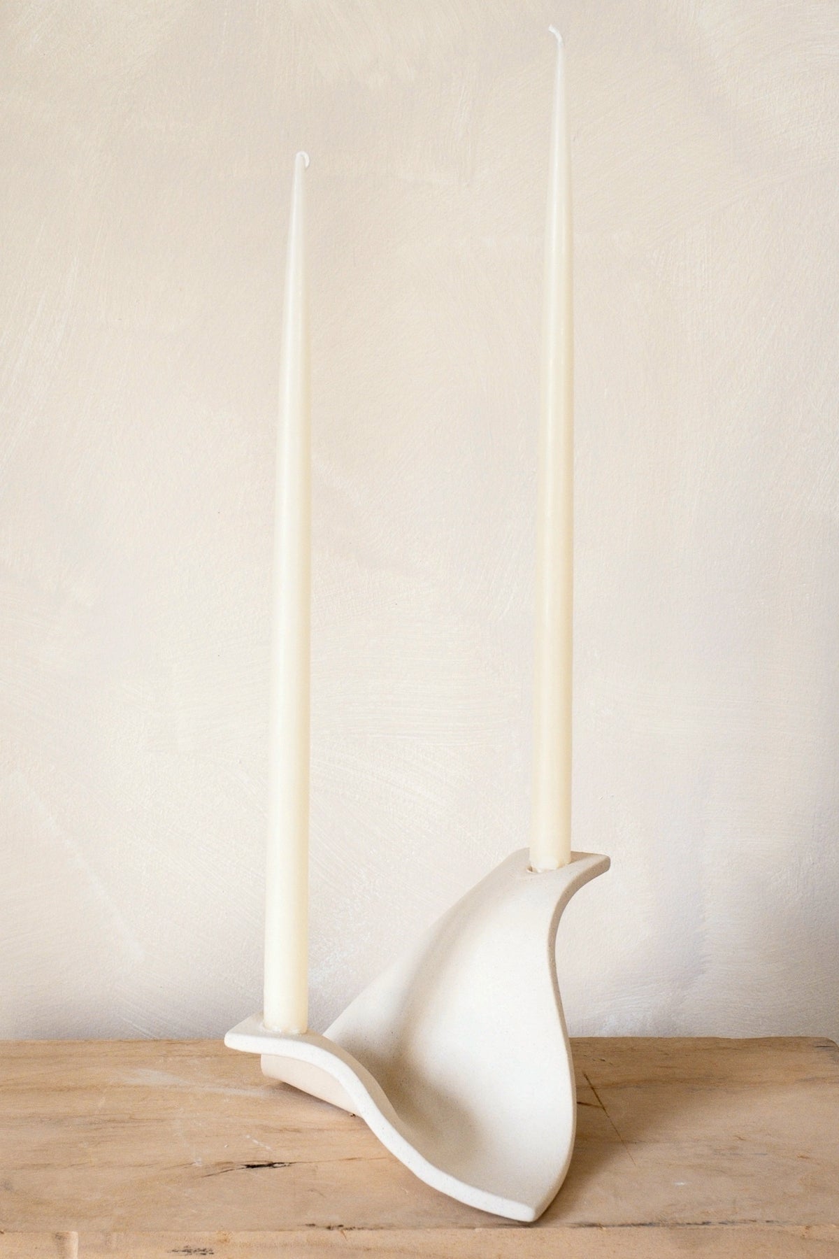 Sin Ceramics Drape candelabra in bone, side view