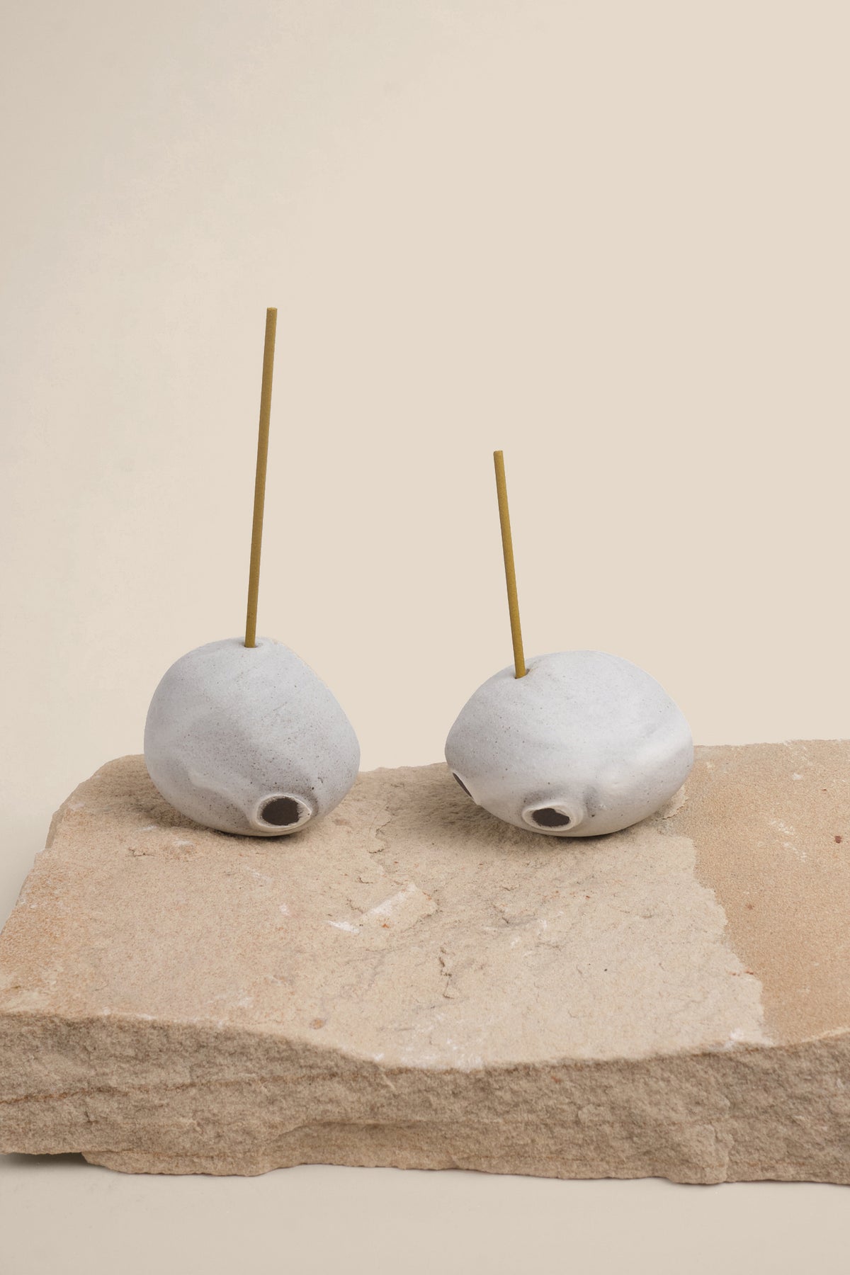 Pebble Incense Holder White