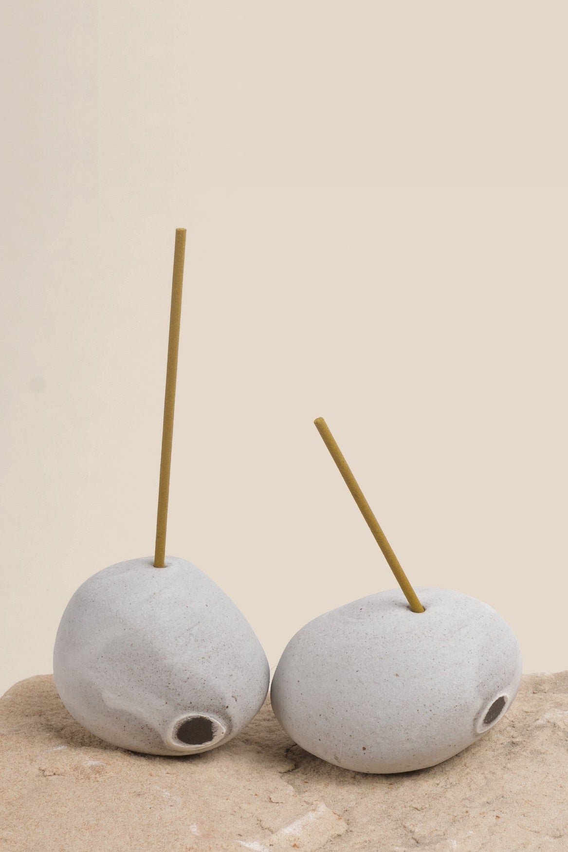 Pebble Incense Holder White