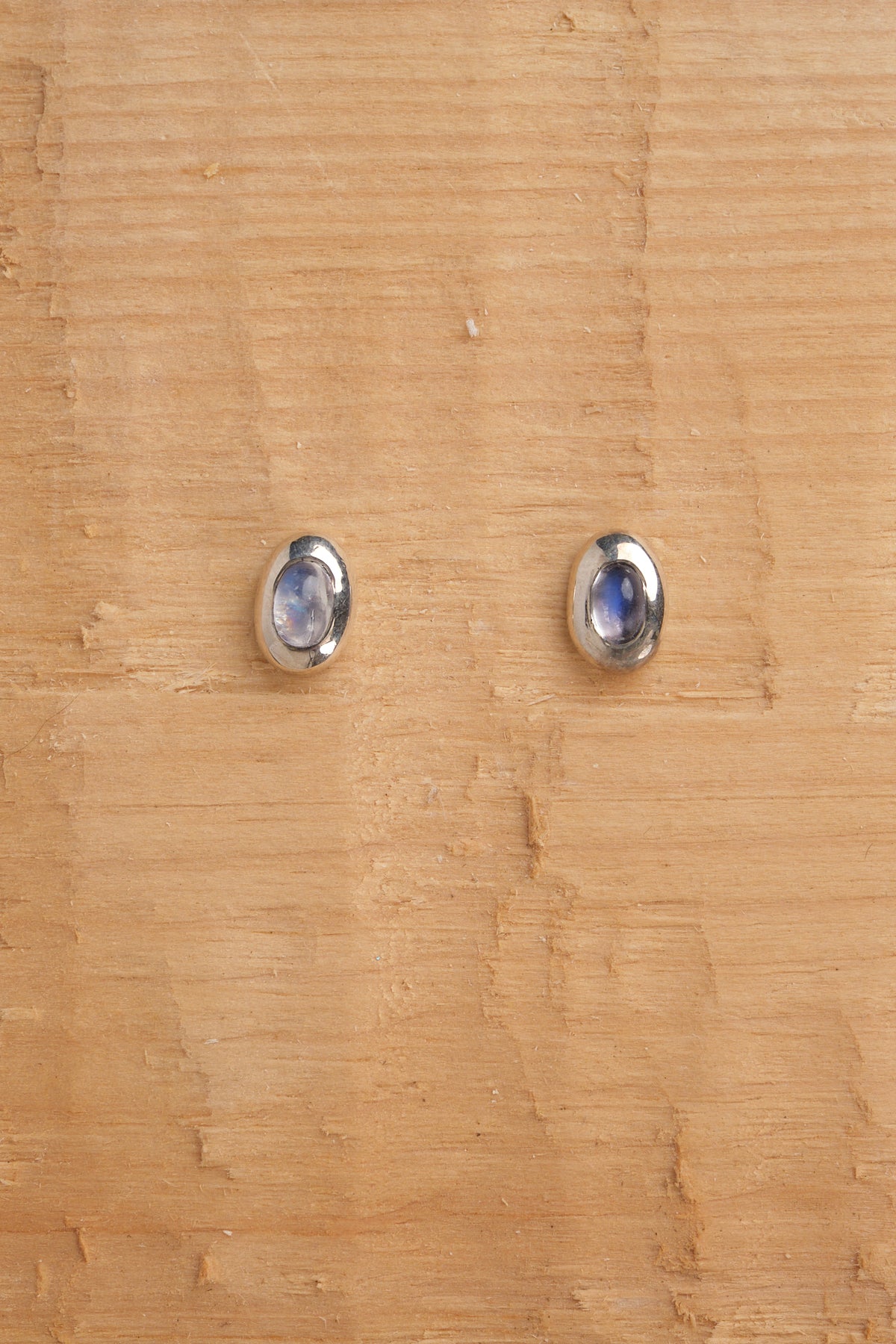 Oval River Rock Studs