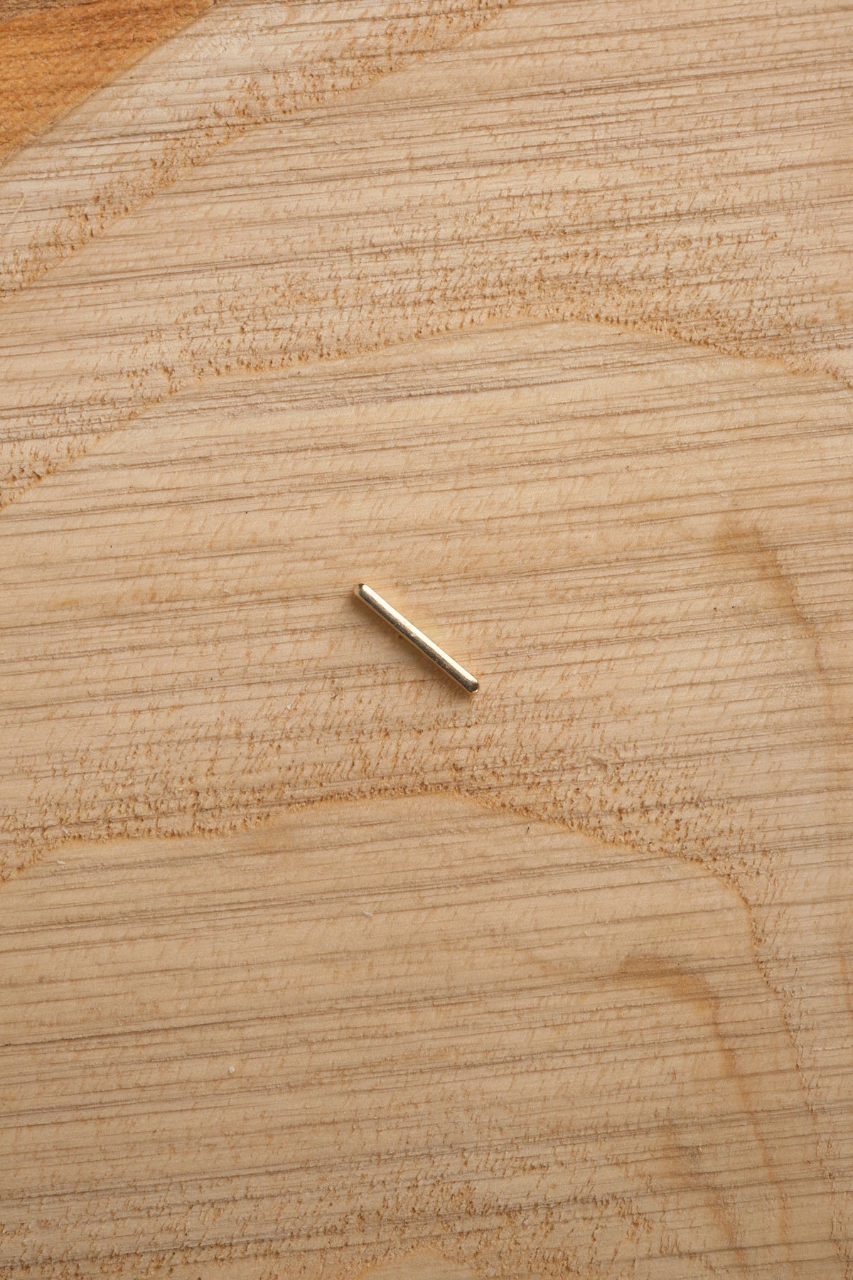 Petite Linear Stud