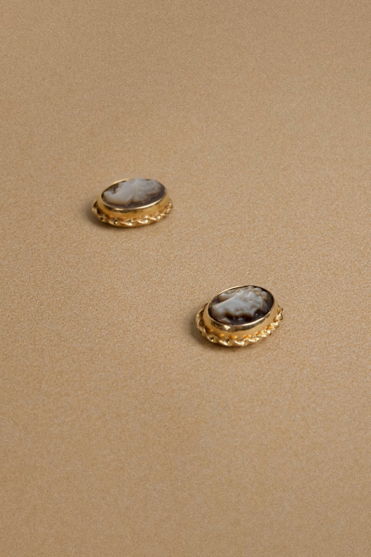 14k Mother of Pearl Cameo Studs