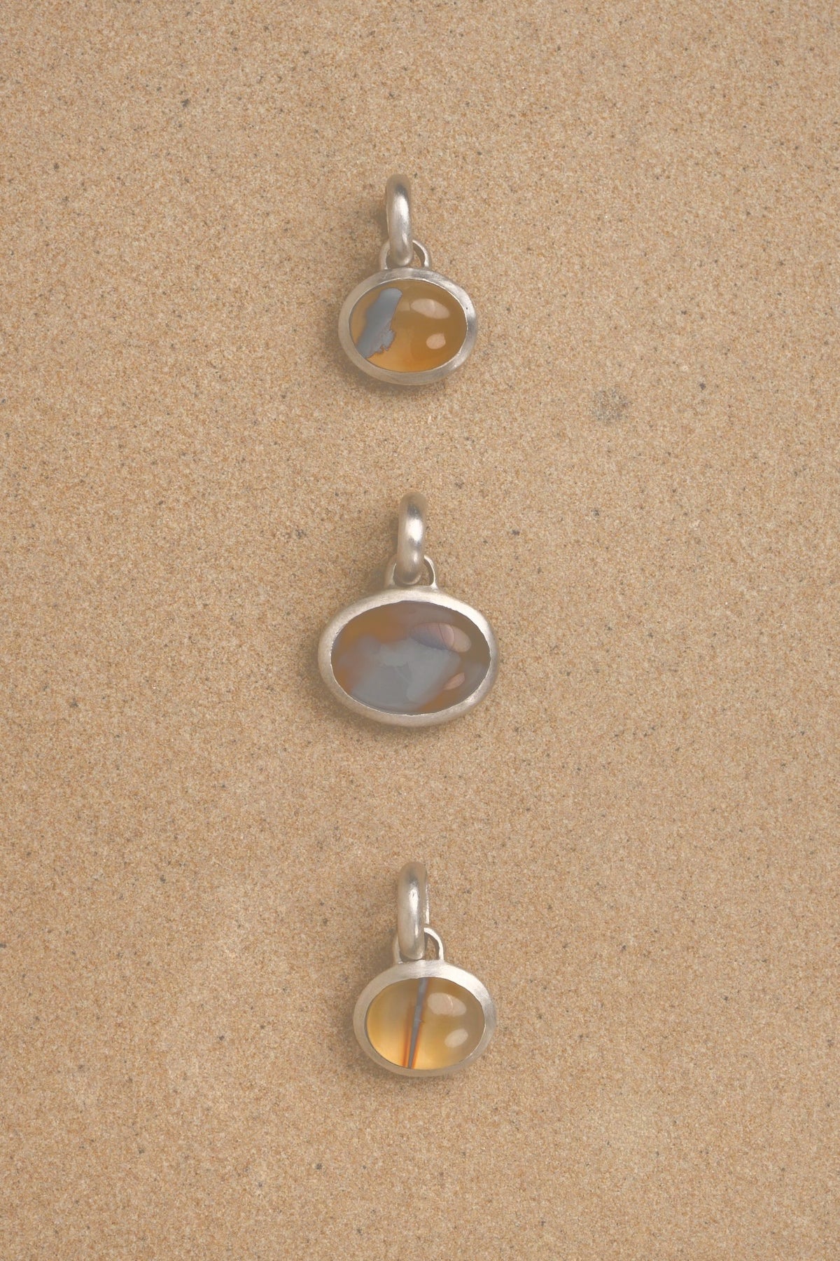 Small Agate Pendant No. 2 (softer shadows)