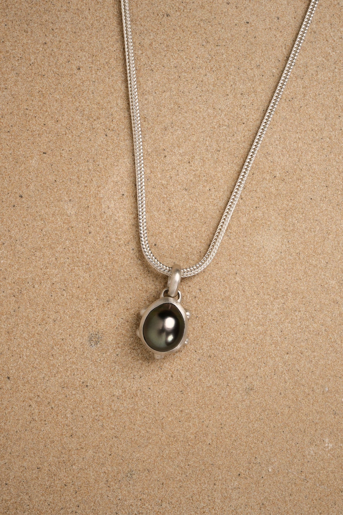 Tahitian Pearl Pendant with Five Dots