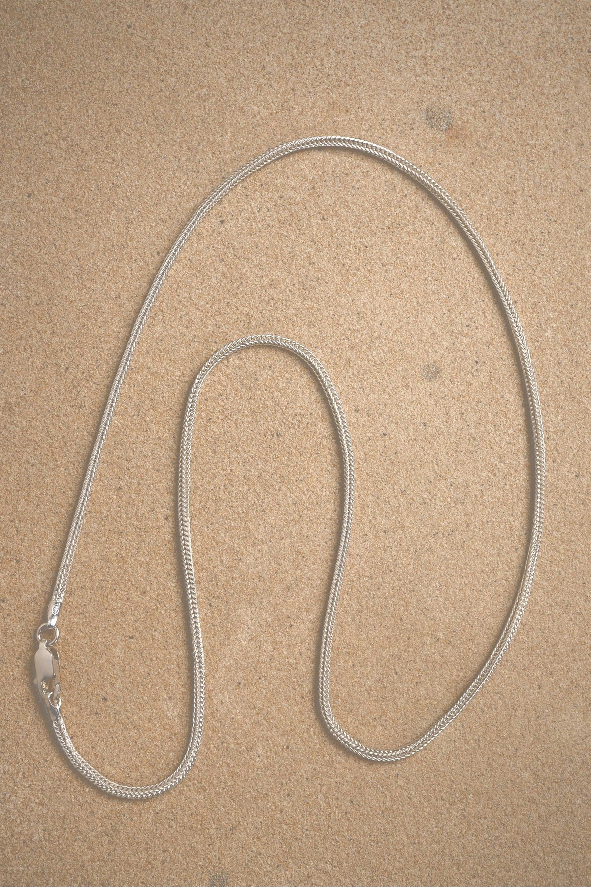 Silver Foxtail Chain 18in (softer shadows)