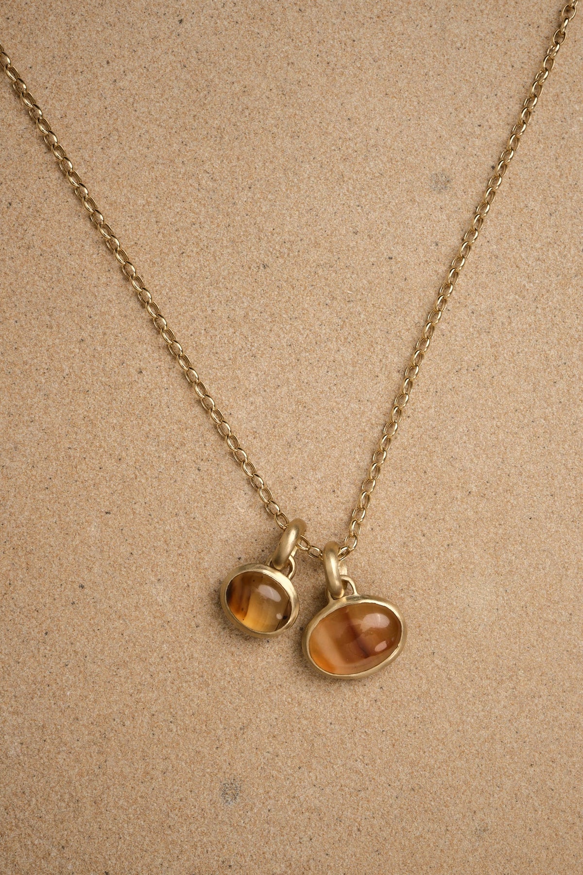 18K Small Agate Pendant